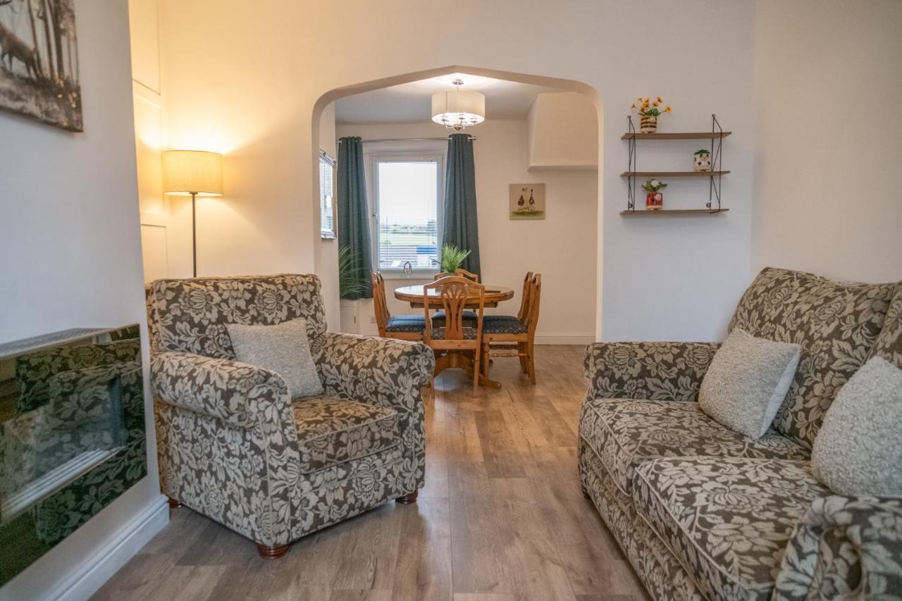 Moon Cottage, 3 Bedroom Property Cleator Kültér fotó